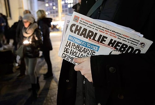 Charlie Hebdo Hz. Muhammed Karikatürünü Davadan Önce Yeniden Yayımladı