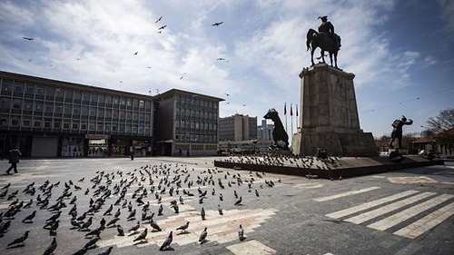 Bakan Koca, 45 Kişinin Hayatını Kaybettiğini Açıkladı: 'Birinci Dalganın İkinci Pikini Yaşıyoruz'