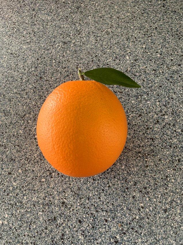 11. Anlaşılan sadece muzlar değil portakallar da kusursuz olabiliyor...