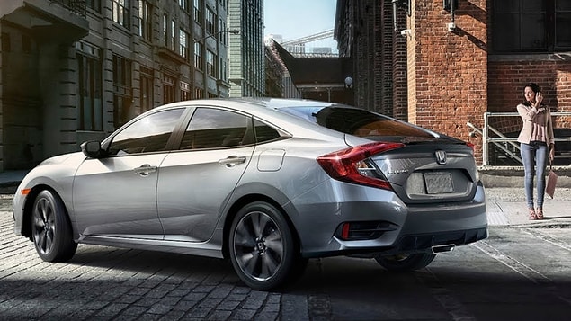 Honda Civic Sedan Elegance 1.6 Otomatik Benzin: 209.600 TL