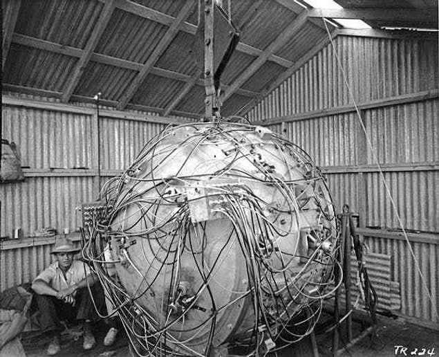 4. İlk atom bombası.