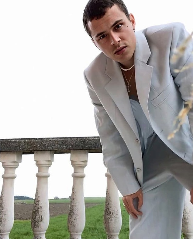 4. Aron Piper