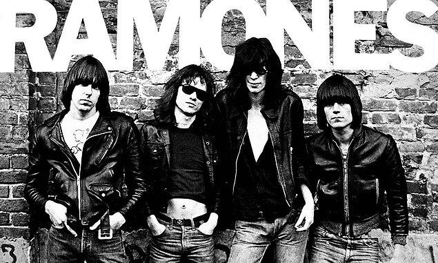 2. Ramones (Ramones)