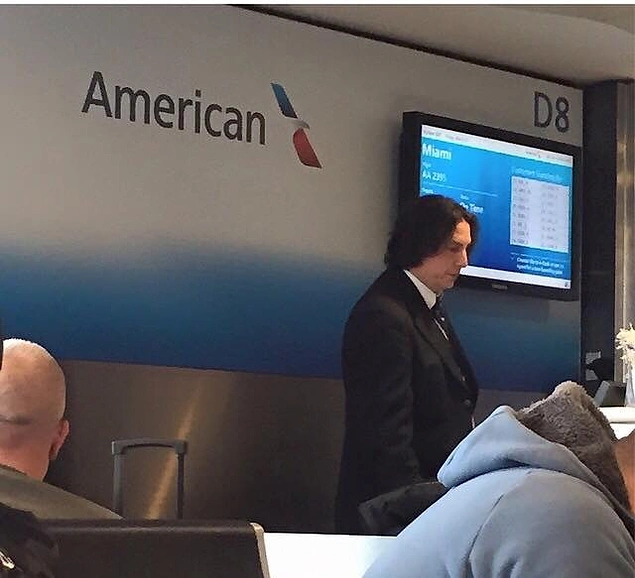 "Görünüşe bakılırsa Snape Amerikan Havayolları'nda çalışıyor."