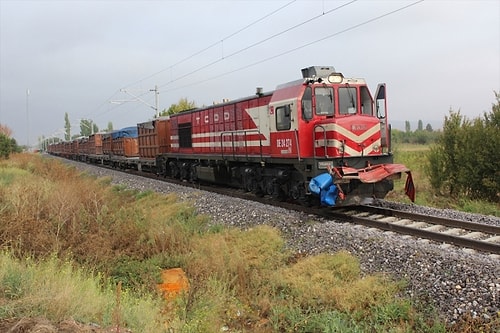 Yozgat'ta İki Yük Treni Çarpıştı, Ekipler Bölgeye Sevk Edildi