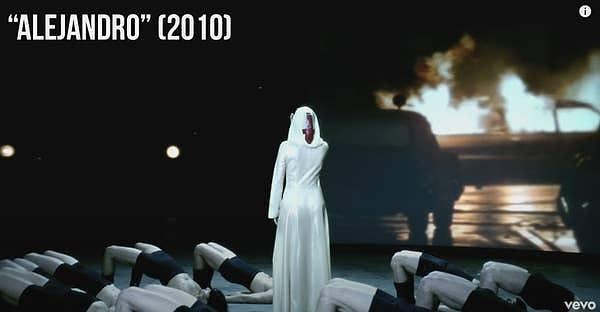 7. Pek çok hayran, 2010 yılında yayınlanan "Alejandro" müzik videosunda yanan arabaların görüntülerinden birinin, bir yıl sonra yayınlanan "Marry the Night" videosunda görünen sahnelere benzediğini belirtti.