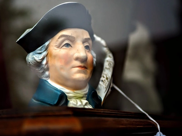 George Washington aslında Washington D.C.'de hiç yaşamamıştır.