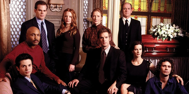 Six Feet Under (2001)
