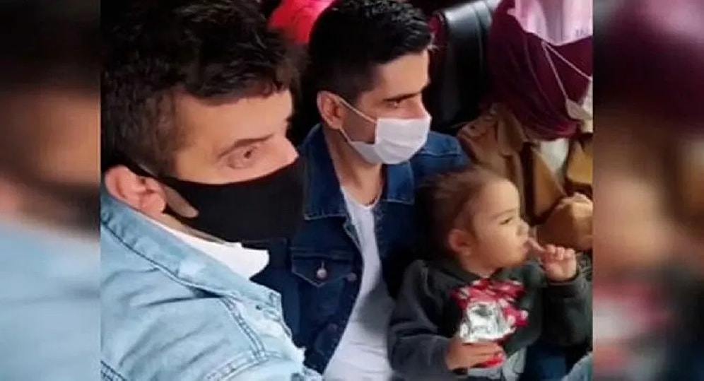 Tıka Basa Yolcu Alan Minibüs Şoföründen Yolcuya: 'O Kadar Çok Düşünüyorsan Binmeyeceksin'