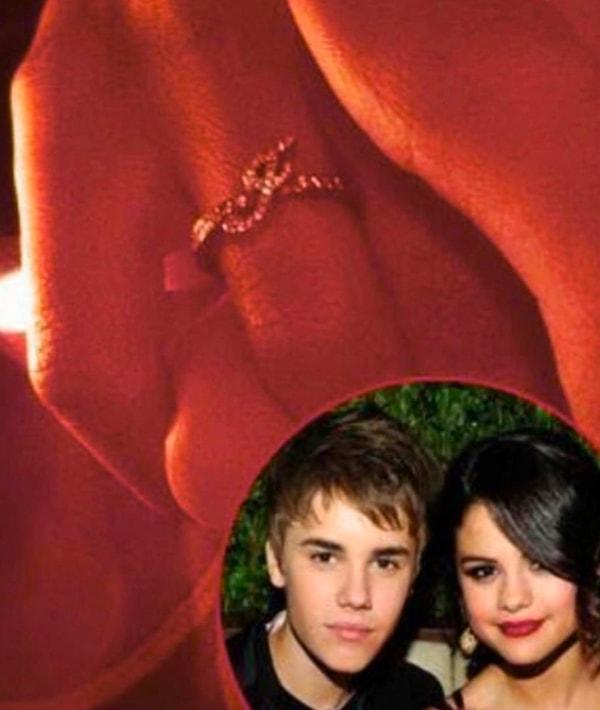 6. Hailey Baldwin'in 'J' harfli dövmesi, Selena Gomez'in yüzüğüne benzetildi!