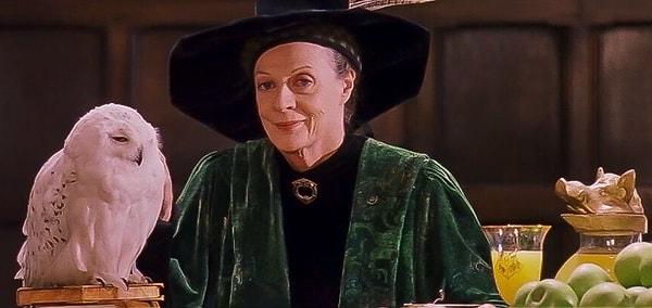 7. Harry Potter'da profesör McGonagall'ı oynayan Maggie Smith, son birkaç film boyunca kanserle savaşıyordu.