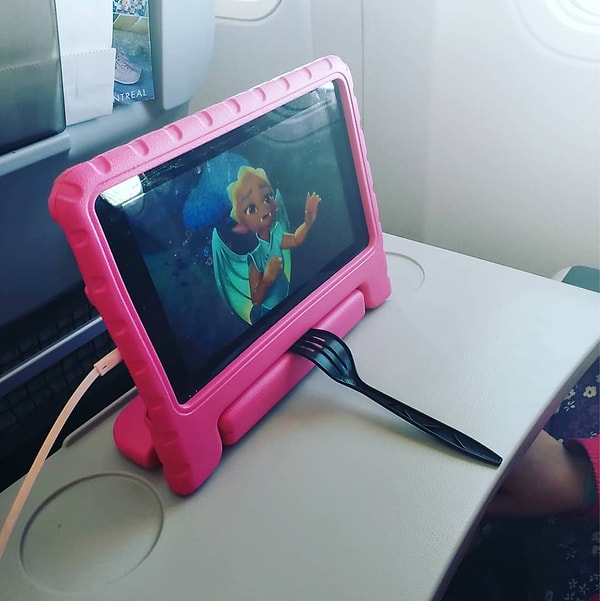 5. Ловите лайфхак от маленького, но, похоже, весьма опытного путешественника.