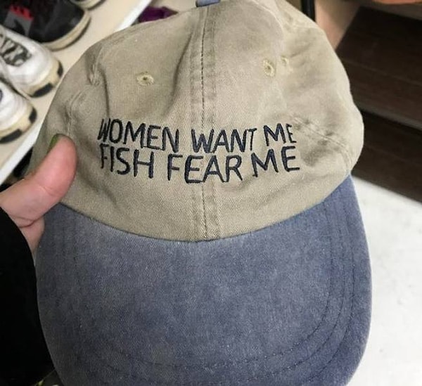 5. "Женщины обожают меня, а рыбы - боятся!" Какой мужчина откажется от такой кепки?
