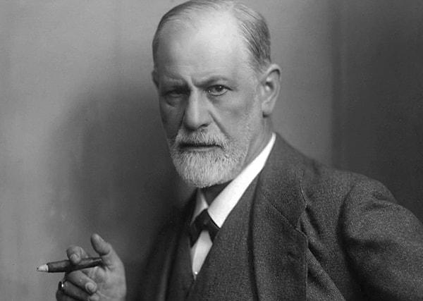 10. Freud'a göre kişilik hangi yaşa kadar oluşur?