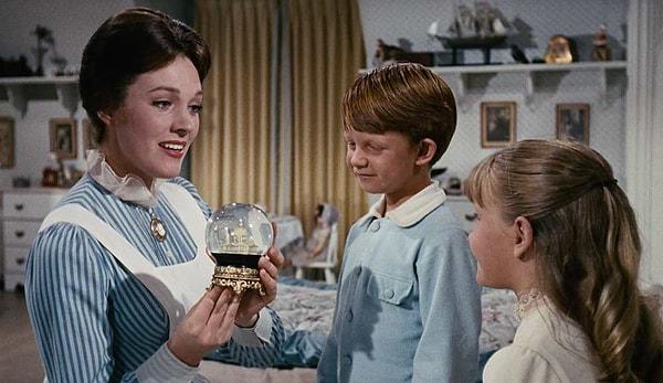 4. Mary Poppins (1964)