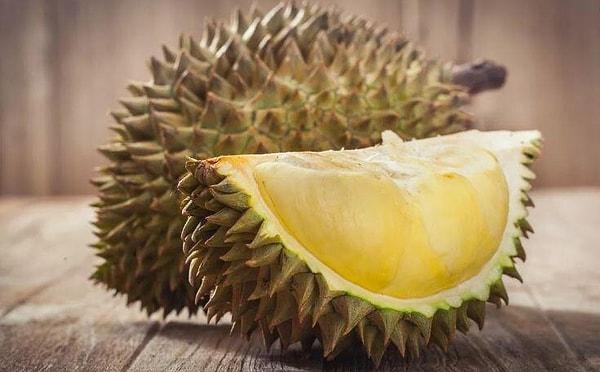 2. Durian meyvesi: