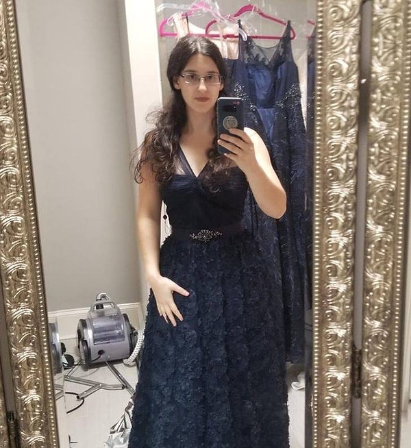 6. "Когда я почти потеряла последнюю надежду найти свадебное платье по душе, мне попалось это чудо всего за 99 долларов".