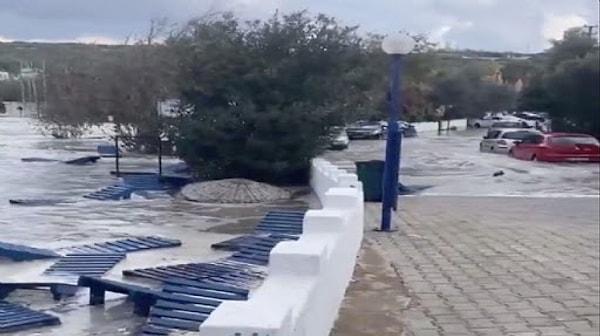 Merkez üssü İzmir’in Seferihisar ilçesi olan 6.6 büyüklüğündeki depremin ardından deniz seviyesinin korkutan değişimi akıllara tsunami tehlikesini getirdi.