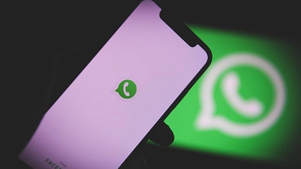 WhatsApp hayata geçireceği süreli mesaj özelliğiyle uygulamadaki tüm mesajlarınızı 7 gün sonra siliyor