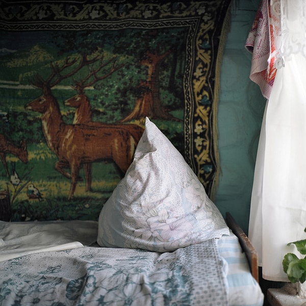 4. Неизменный деревенский способ укладывания подушек