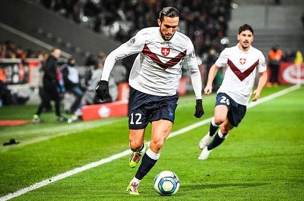 Lille'deki ilk sezonunda 25 maçta görev yapmışken ve her şey iyi gidiyorken 21 Aralık 2019'daki Monaco maçında ise çapraz bağlarını yırtarak, sezonu kapattı. Bu olay hayatındaki dönüm noktalarından biri oldu Yusuf'un.
