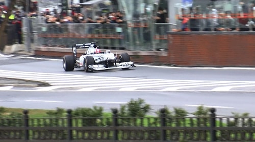 Formula 1 Araçları İstanbul Etabının Tanıtım Filmi İçin Galata ve Eminönü'nü Turladı