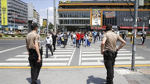 Ankara ve İstanbul'da 65 Yaş Üstüne Sokağa Çıkma Kısıtlaması