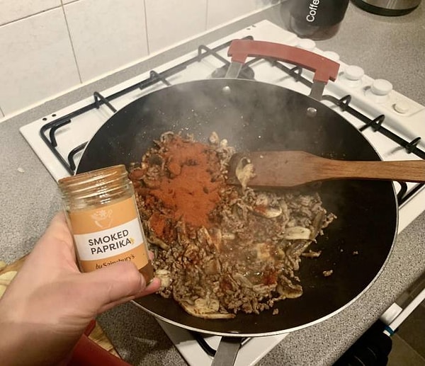 21. Добавил щепотку паприки. Вернее щепотищу.