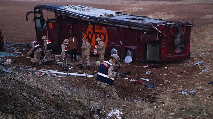 Şanlıurfa'da Irak Uyrukluları Taşıyan Yolcu Otobüsü Devrildi: 29 Yaralı