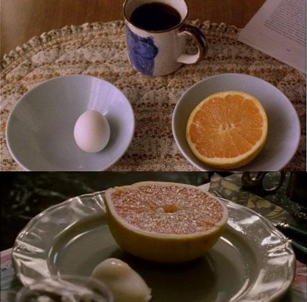 10. Darren Aronofsky'nin 'Siyah Kuğu' filminde Nina karakteri kahvaltı olarak haşlanmış yumurta ve greyfurt yemektedir. Aynı kahvaltı Aronofsky'nin önceki filmi 'Requiem for a Dream"de de görülmektedir.