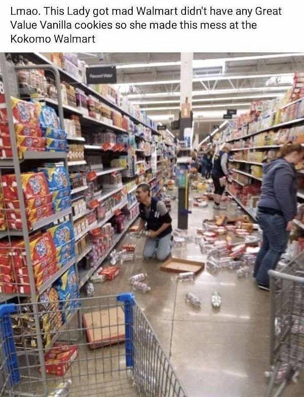 24. Женщина не нашла в магазине своих любимых ванильных печенек и устроила по этому поводу вот такой бардак.