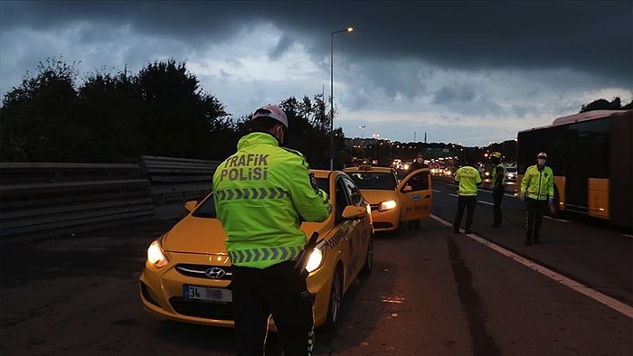 Koronavirüs Tedbirlerine Uymayan 4 Bin 922 Kişiye Ceza Verildi