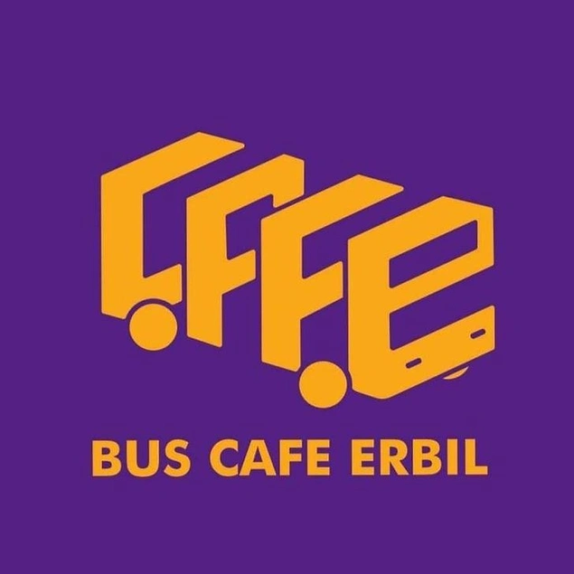 Otobüsün içerisinde bulunan bir kahve dükkanı.