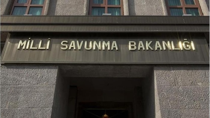 Milli Savunma Bakanlığı: 'Hakkari'de Açılan Taciz Ateşi Sonucu Bir Askerimiz Şehit Oldu'