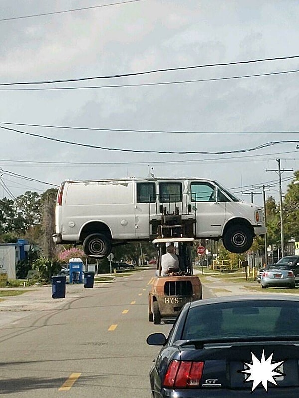 21. "Что я увидел по пути с работы домой".