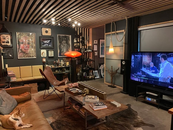 Все началось с того, что Уилл, который хотел построить себе дом, искал проекты, которые ему бы понравились ...