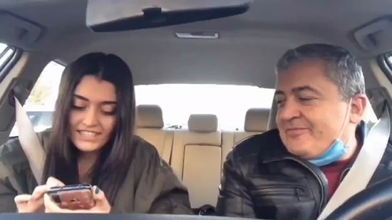 Arabada Yabancı Şarkı Söyleyen Kızına Eşlik Eden Çorumlu Babanın Muhteşem Görüntüleri