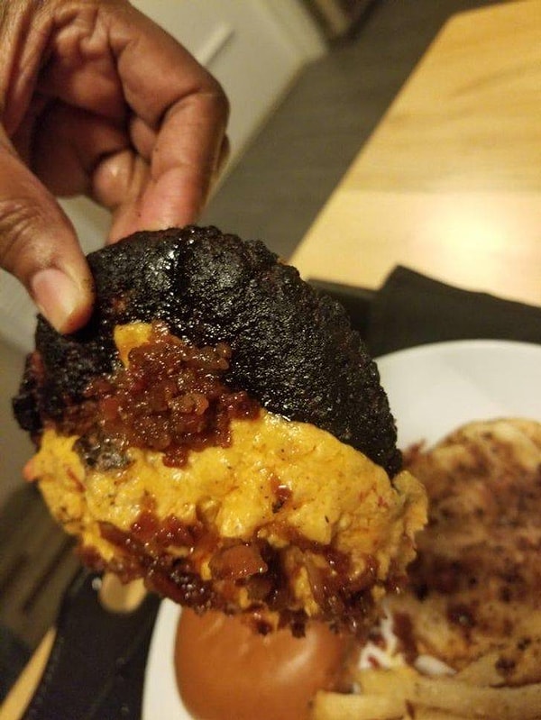 1. "Мой ужин в номер за 40 баксов".