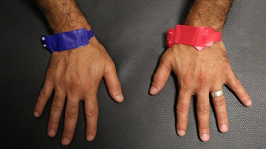 Koronavirüs Bilekliği Nedir, Ne İşe Yarar?