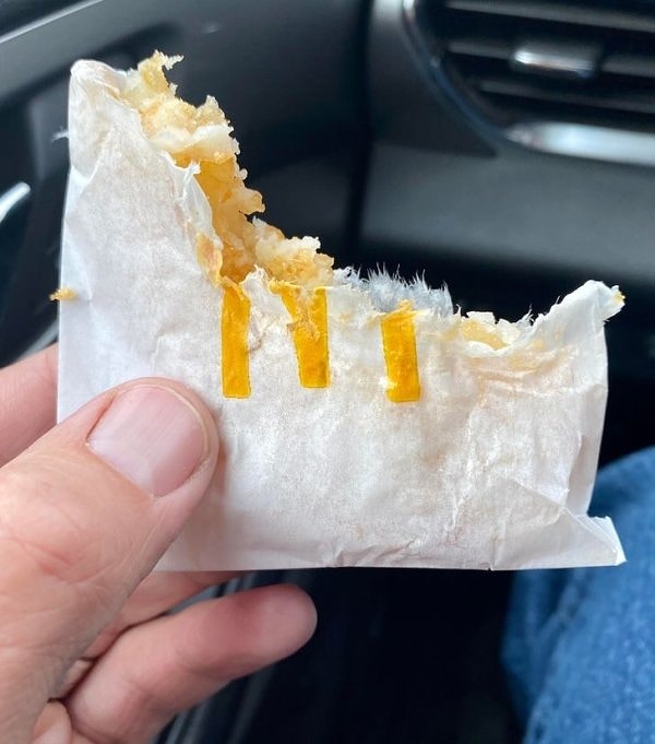 "Это сделала моя 2-летняя дочь. Я так люблю ее!"