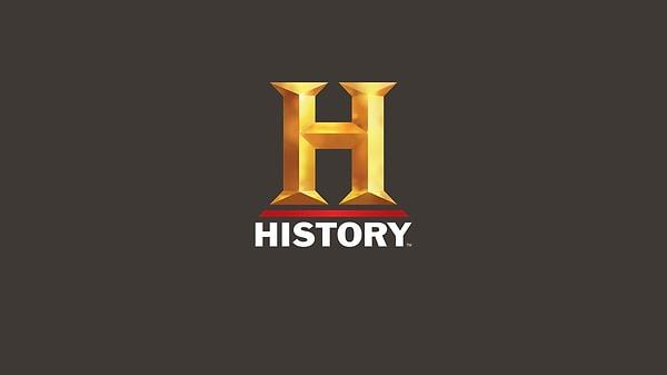 History Channel, biri "Vikings" yaratıcısı Michael Hirst'ın sorumlu yapımcılığını içeren iki yeni mini dizi geliştiriyor.