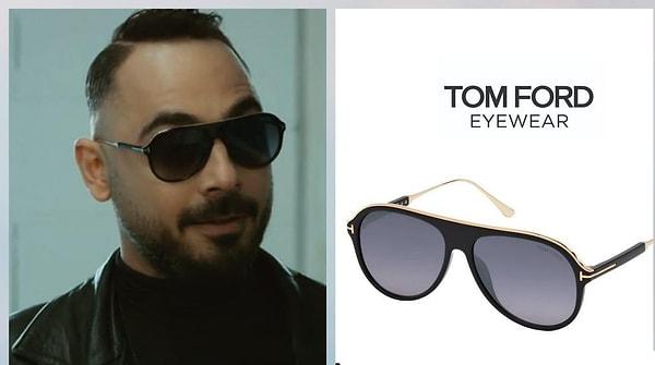 9. Arıza dizisinin 12. bölümünde Burak'ın taktığı gözlük Tom Ford.