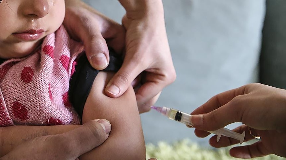 Aşı Karşıtlığı: 10 Yıl Önce 'Yaptırmam' Diyen Aile Sayısı 181'di, Şimdi 100 Bini Aştı