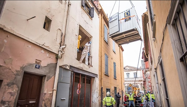 4. К счастью, на этот раз масштабная спасательная операция увенчалась успехом.