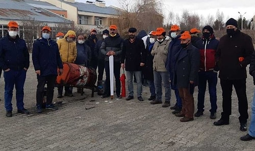 Yasak Olmasına Rağmen 57 Kişinin İşine Son Verildi: 'Bırakın Özel Sektörü Devlet Kurumundan İşçi Çıkarılıyor'