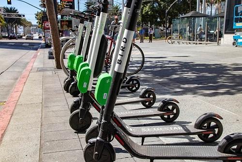 Elektrikli Scooter Yasası Meclis'e Sunuldu: Kullanım Yaşı 15 Olacak, 25 KM Hızı Geçemeyecek