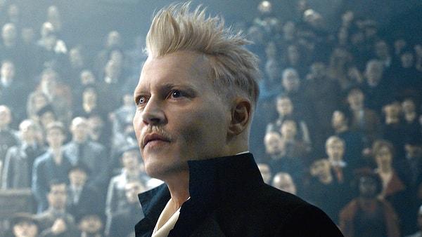 7. Johnny Depp, Fantastic Beasts 3’den kovulduğu için Warner Bros’tan 16 milyon dolar aldığını açıkladı.