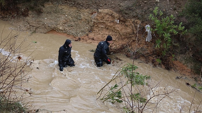 İzmir'de Sel Felaketi: Kaybolan 2 Kişinin Cansız Bedenleri Bulundu