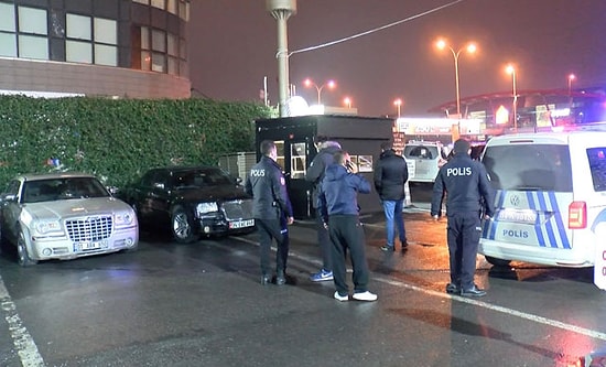 Bahçelievler'de Park Halindeki İki Lüks Otomobil Kurşun Yağmuruna Tutuldu