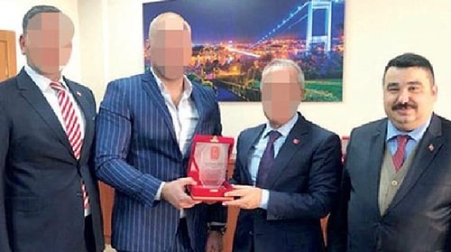 Sahtekâr Başkan Yakalandı: Belediye Başkanı ve Bürokratlarla Çektirdiği Fotoğraflarla Onlarca Kişiyi Dolandırmış